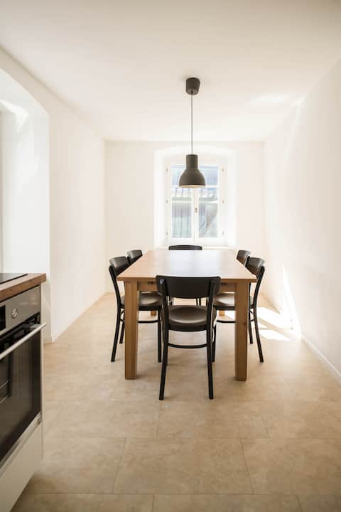 Apartment between monastery and train station