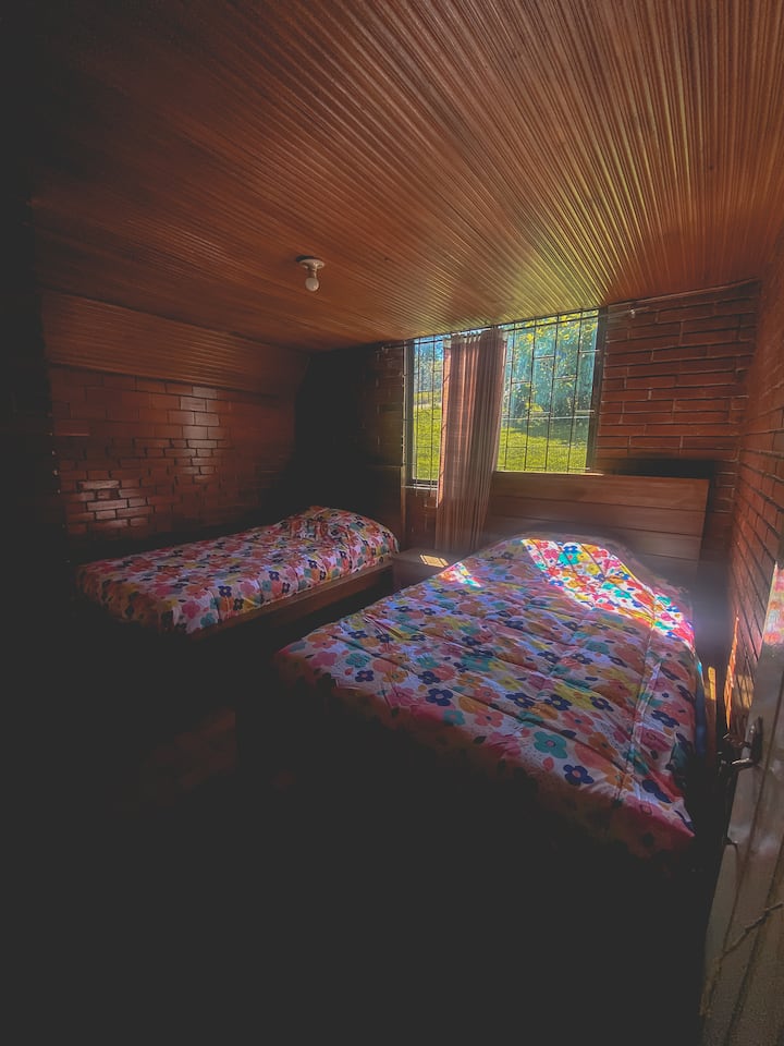 საძინებელი 1