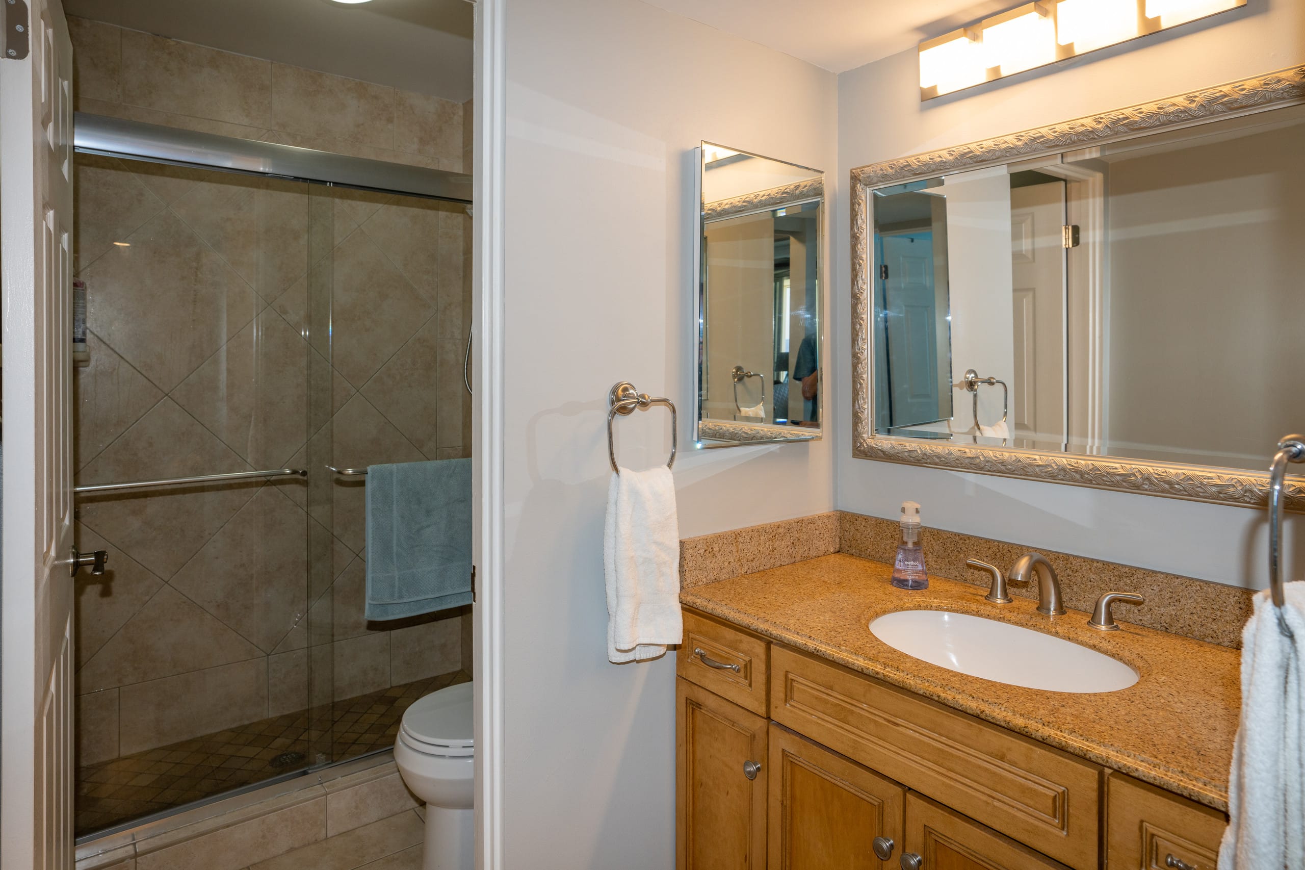 Condo in Kailua-Kona · ★4.94 · 1 bedroom · 1 bed · 1 bath - Image 9