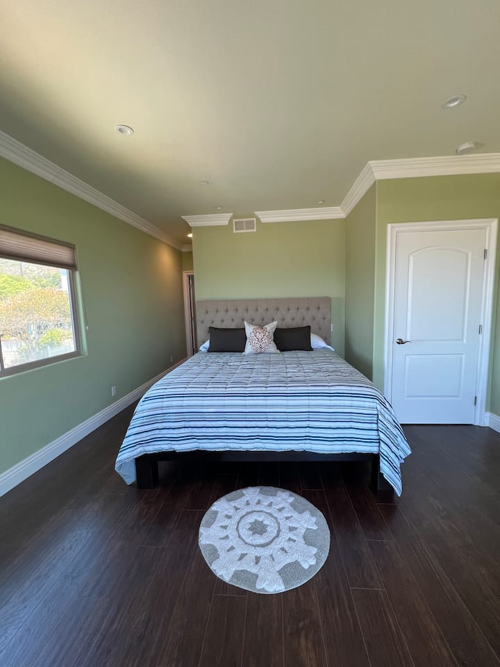 Segundo piso principal, cama tamaño king. 