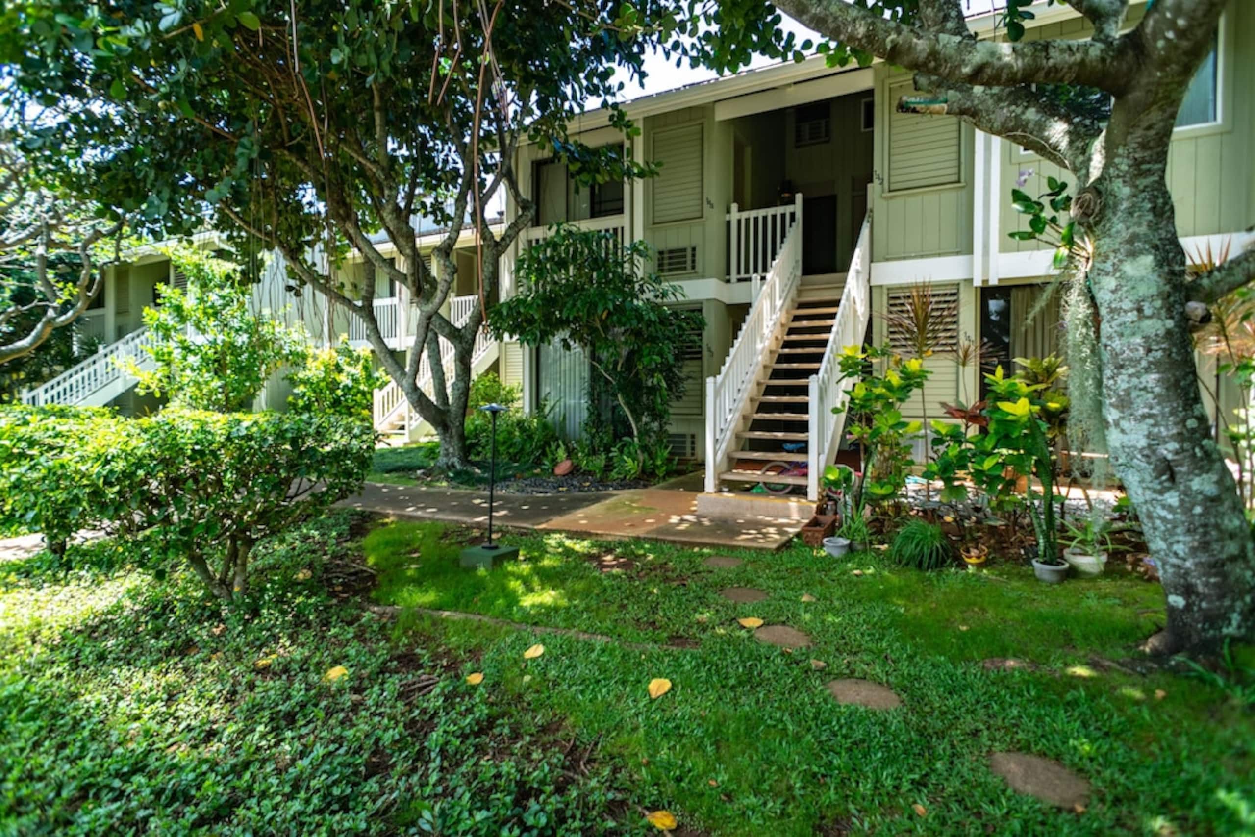 Condo in Kahuku · ★4.74 · 1 bedroom · 2 beds · 2 private baths - Image 10