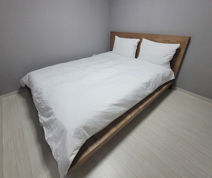 საძინებელი 1
