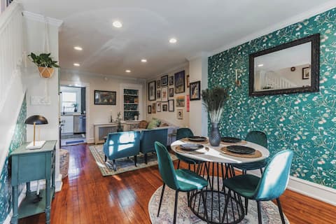 Homey Retreat in Historic Kennett Square!!