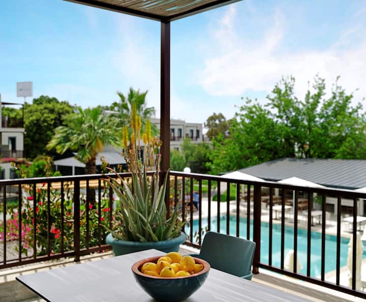 Cosy Suite W Large Balcony, Free Wi-fi, Pool - Bitez