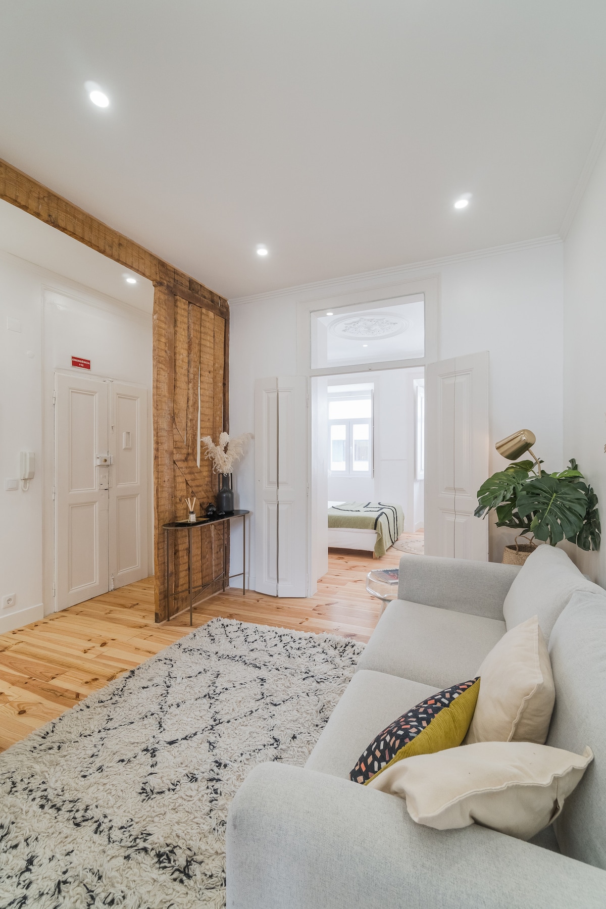 Top Airbnb: CB LISBOA-SOPHISTICATED APARTMENT WITH TERRACE em Alcântara