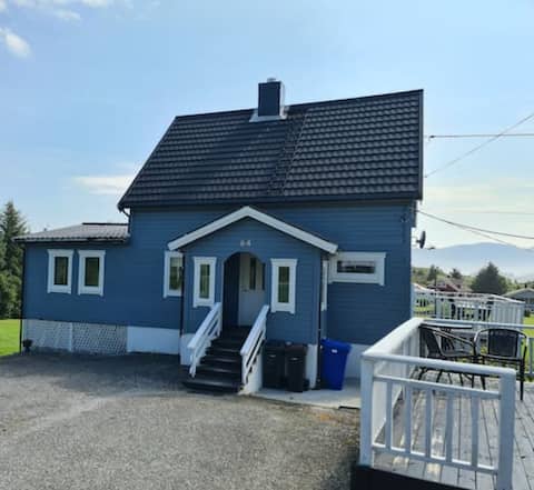 Cozy house with garden in Herøy on Sunnmøre.