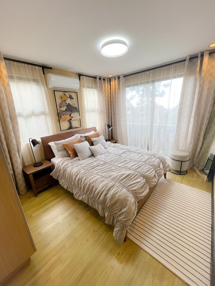 غرفة نوم الضيوف - الطابق الثالث