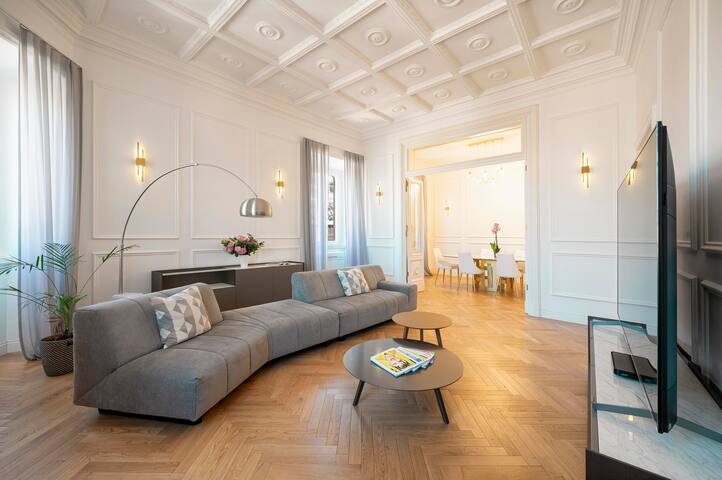 SJR Luxury Apartment Trevi Fountain A gallery image 4