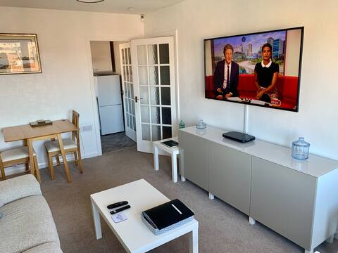 NEW Superb One Bedroom Getaway in Dysart Kirkcaldy