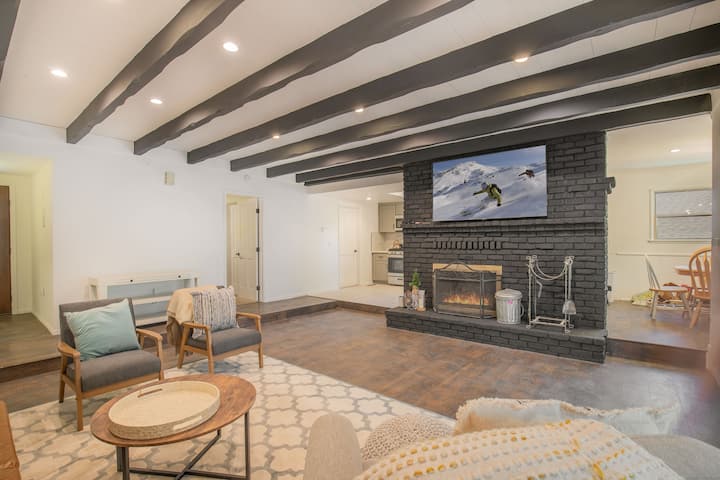 Kid Friendly, Pool Table, Hot Tub, Central Cabin - Big Bear Lake, CA