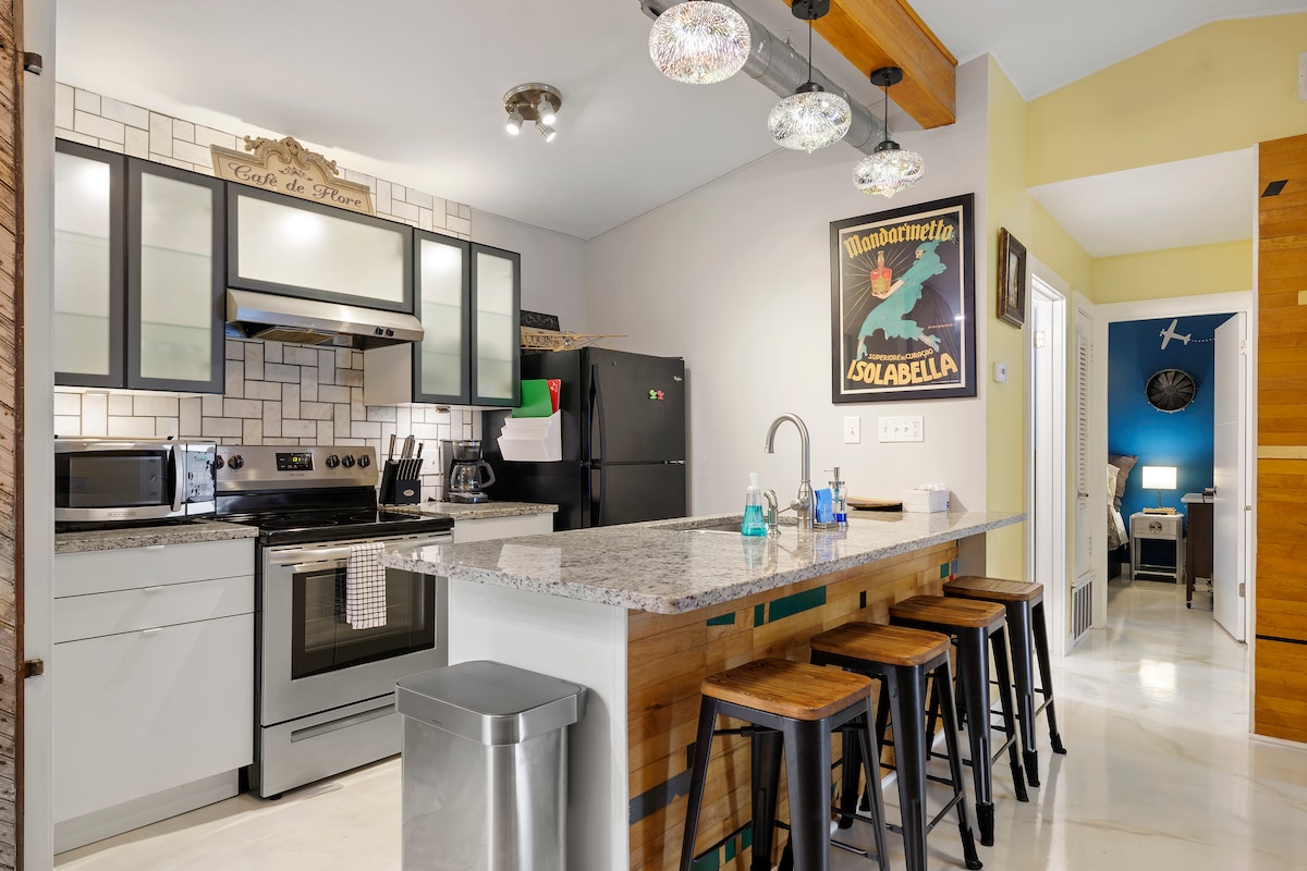 Austin ADVENTURE HOUSE+ Central near Downtown