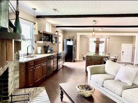 Music City Lakeside Resort
