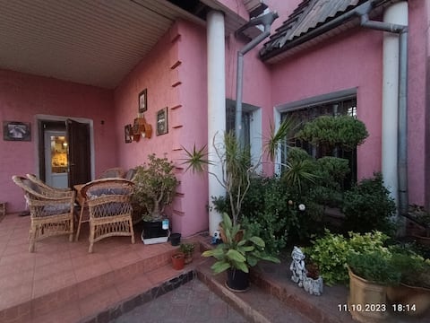4-room house, Center-City district,
Streltsova 21.