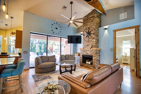 Spacious 3 Br Home w/ Heated pool -1 Mile to Beach