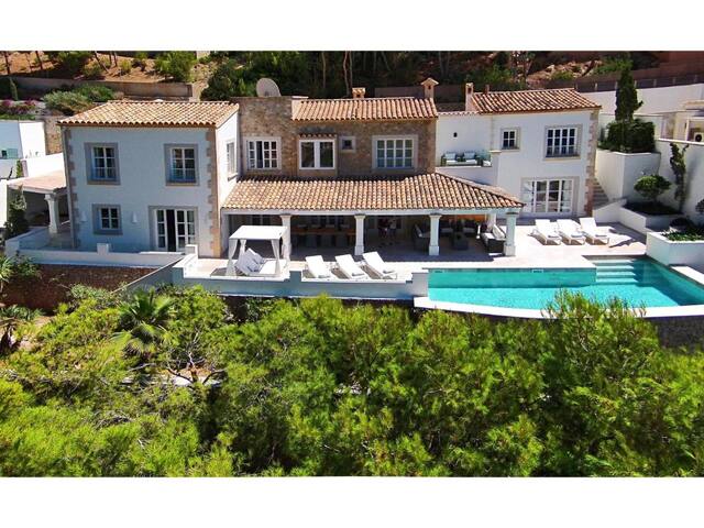 Luxury unique Seaview Villa in Port d’Andratx gallery image 4