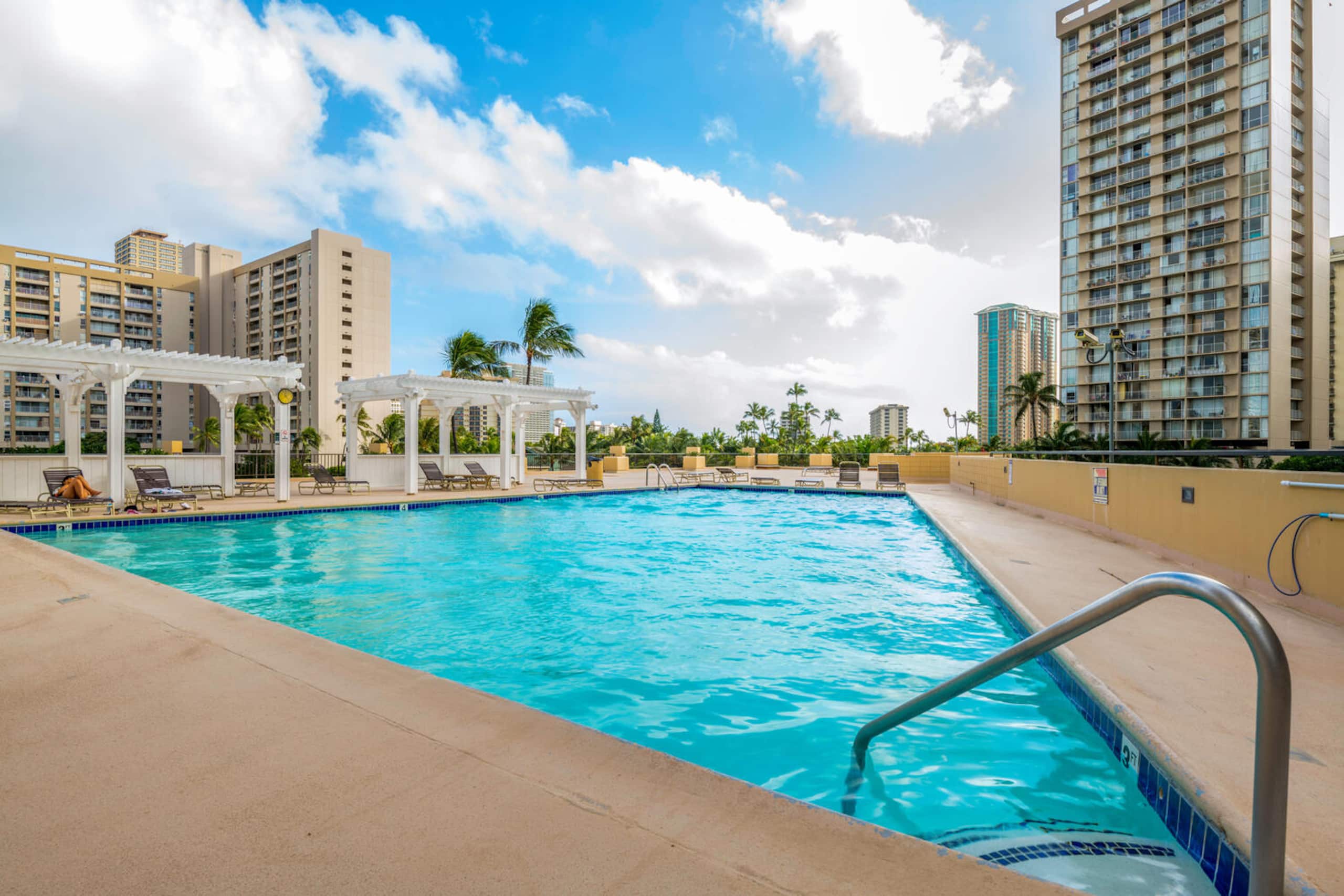 Condo in Honolulu · ★4.89 · 1 bedroom · 1 bed · 1 bath - Image 19