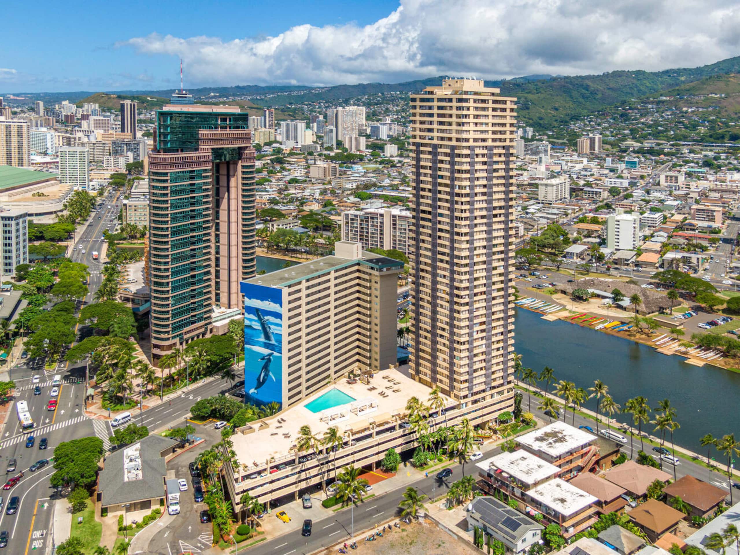 Condo in Honolulu · ★4.89 · 1 bedroom · 1 bed · 1 bath - Image 21