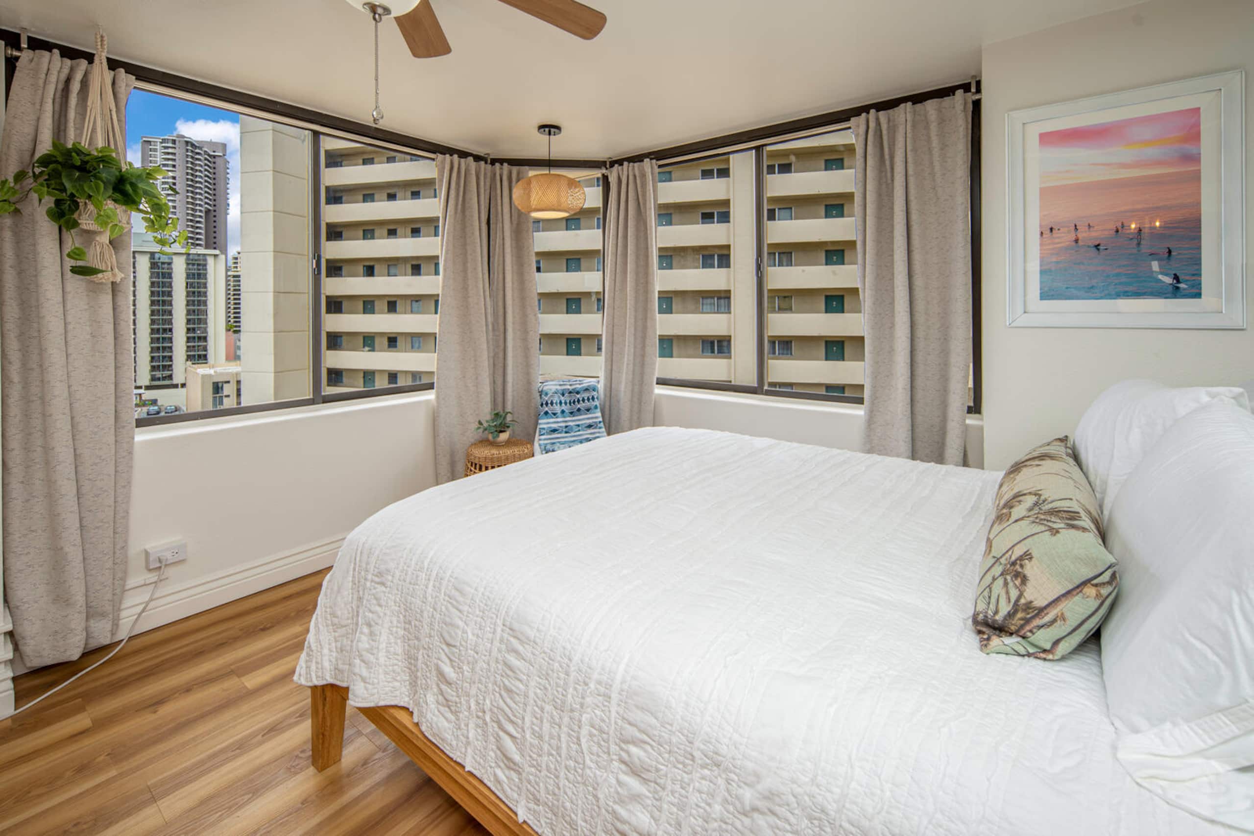 Condo in Honolulu · ★4.89 · 1 bedroom · 1 bed · 1 bath - Image 2