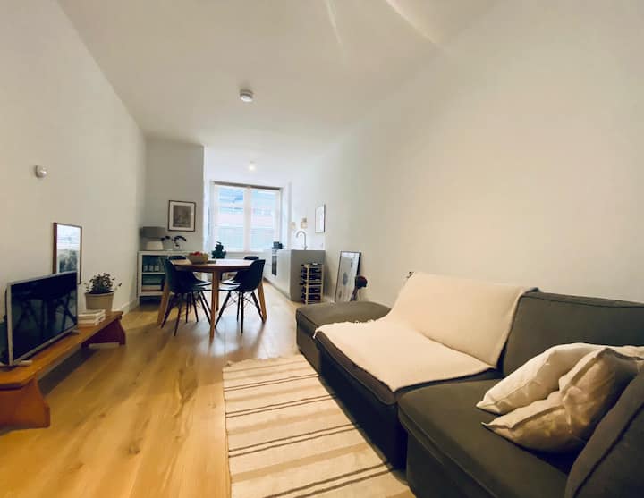 Lovely 2-bedroom Apartment @Amstel River + Garden - Amsterdam
