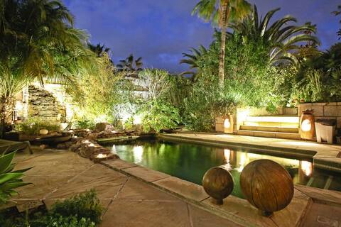 luxurious house with private pool and nice garden