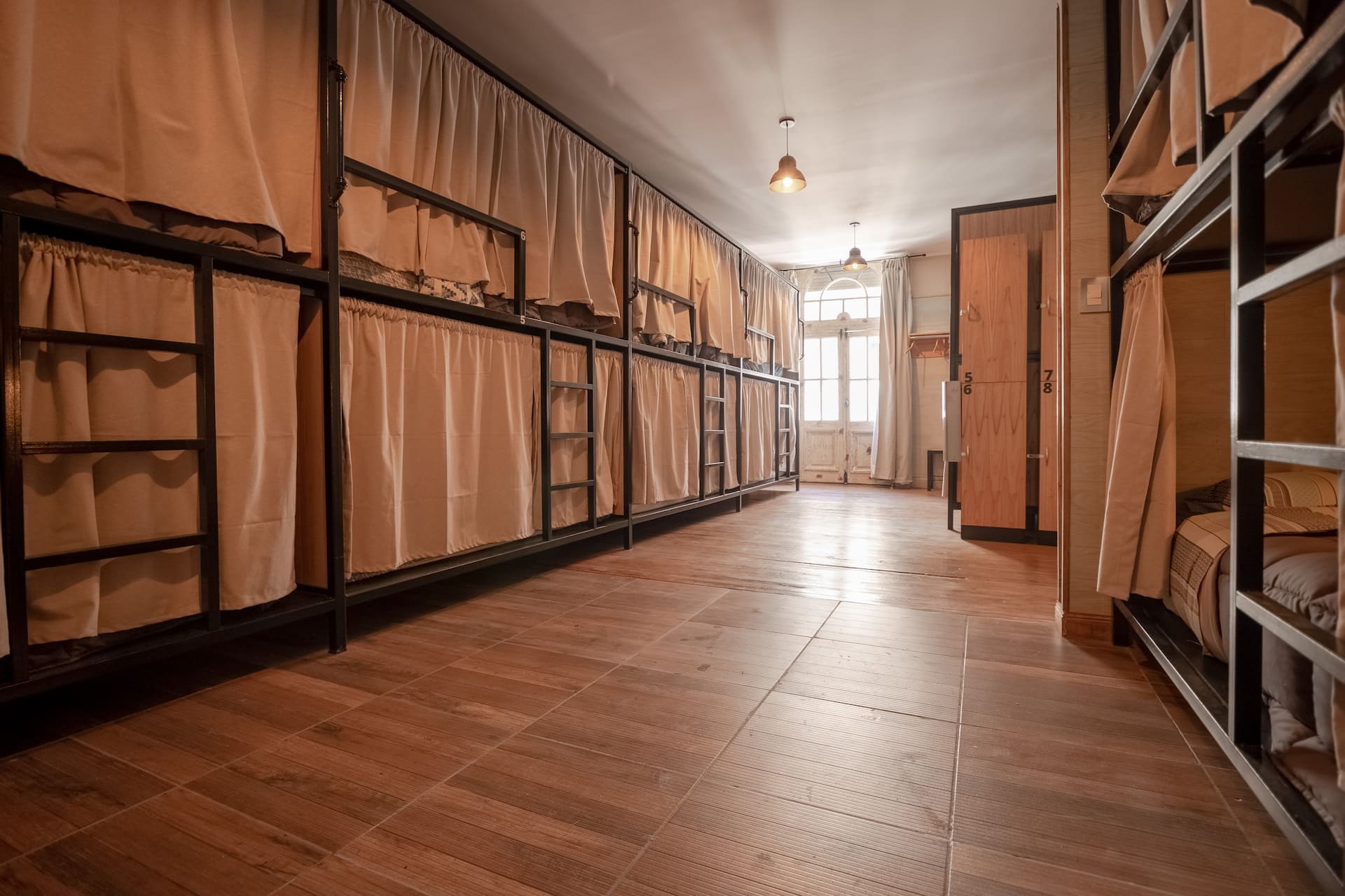 Quarto em dormitório compartilhado com ar-condicionado em San Nicolás