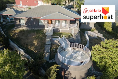 Mountain Terrace - A 4 BR Villa with Scenic Views