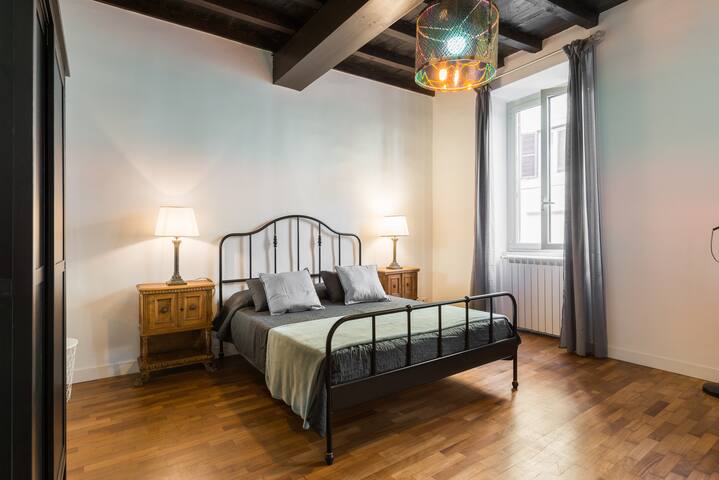 Croce Palace unit 4 – 3 Bedrooms / P.zza di Spagna gallery image 4