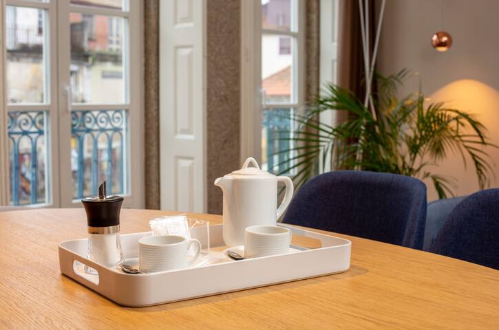 4B – Penthouse in Porto Historic Center gallery image 5