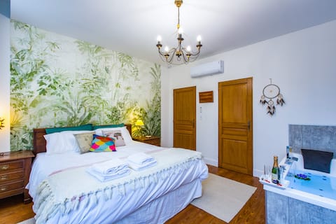 Balneotherapy, air conditioning, swimming pool, garden, free breakfast