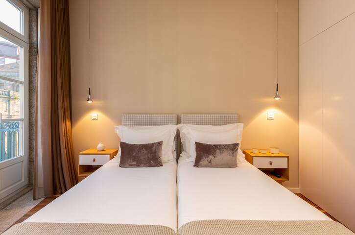3A – 2 Bedroom Apartment Porto Historic Center gallery image 2