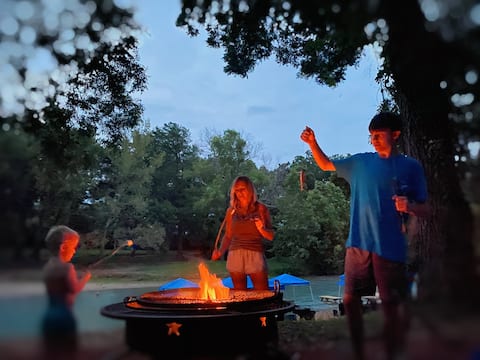 #14 Son's River Ranch - Glamping Cabin w/ 2 Q Beds