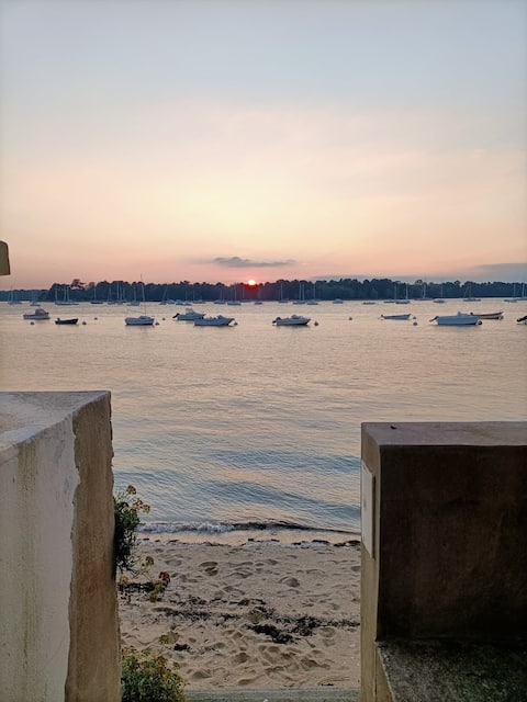 Popular Airbnb listing: Small fisherman's house in île Tudy