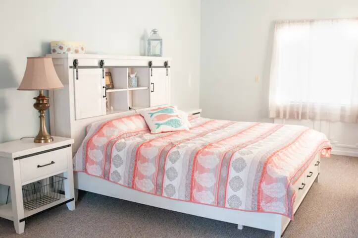 Beach House Getaway! gallery image 4