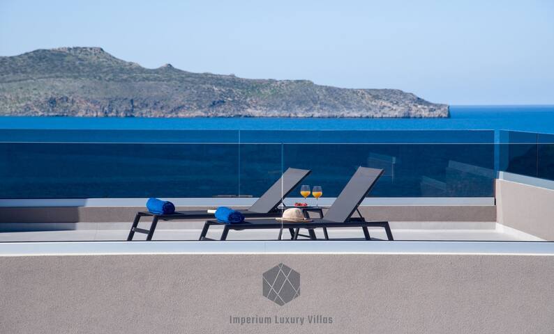 Brand New Lux villa-Sauna&Jacuzzi- Pvt Heated Pool gallery image 4