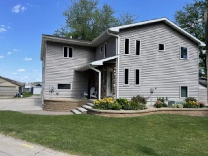 Lake View on Lakeview (no cleaning fee)