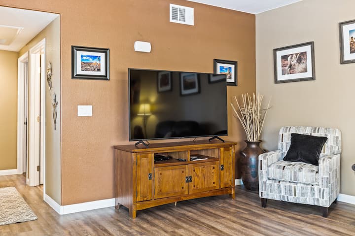 Desert Valley Hide Out By J And Amy Bl991341 - Mesquite, NV