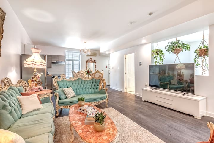 Old Mtl DT Victorian 2-Floor Penthouse 6 Bedroom