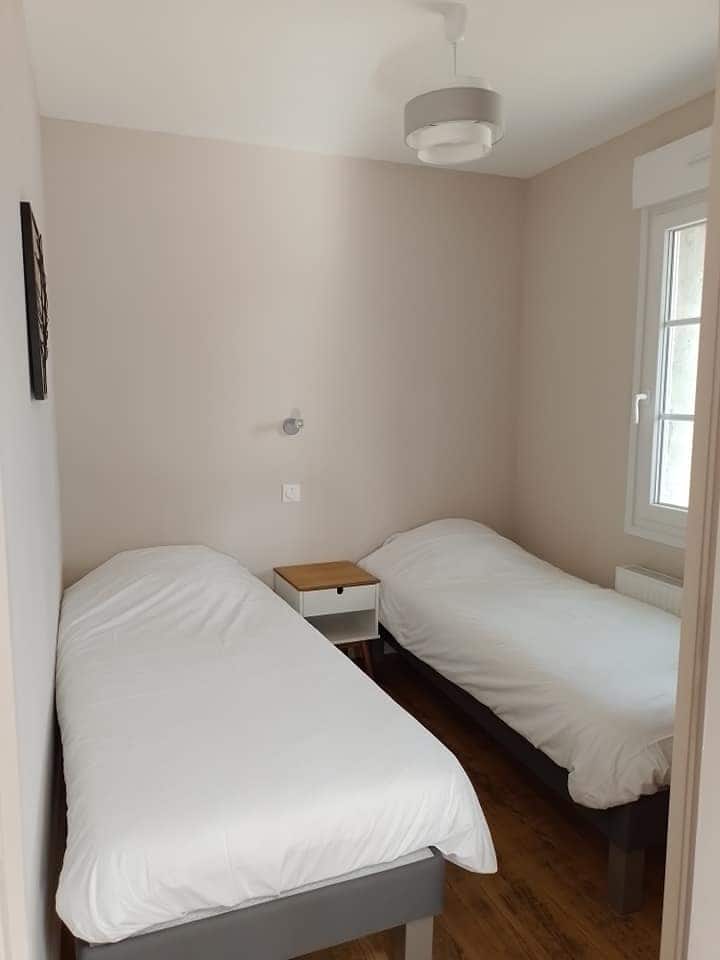 Dhomë gjumi dyshe (ose dyshe)