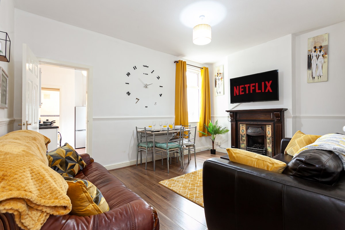 Top performing Airbnb: Fabulous Stay in City Of Stoke On Trent