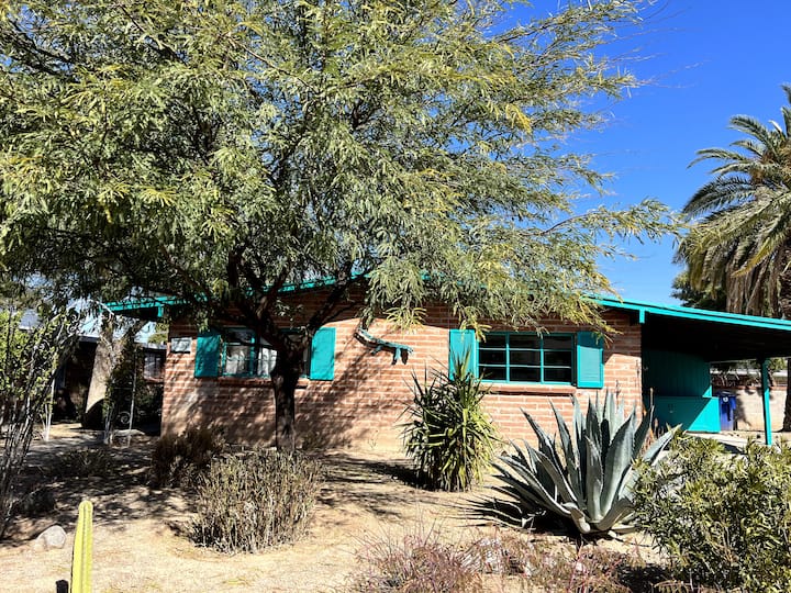 Cozy Copper St - Mid Century Charmer In Ft. Lowell - Tucson, AZ