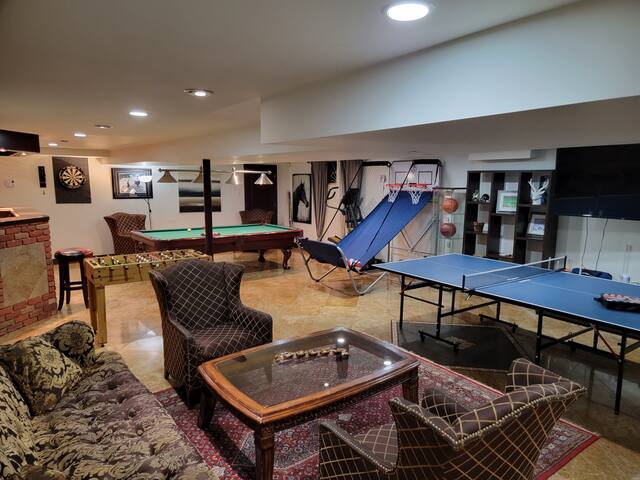 Amazing 8BR Suites Waterview, SPA & Pool Now Open gallery image 5