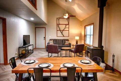 Relaxing/Enjoyable/3 Level home - Lake Tenkiller