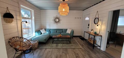 Dunsmuir House - in the heart of Cumberland