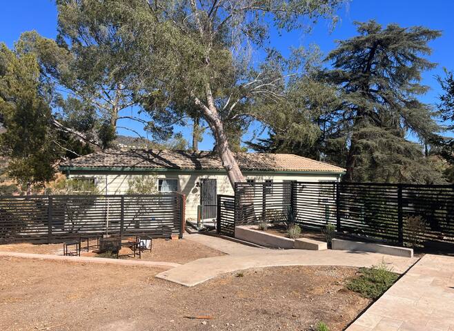 Canyon view villa / pool ! gallery image 3