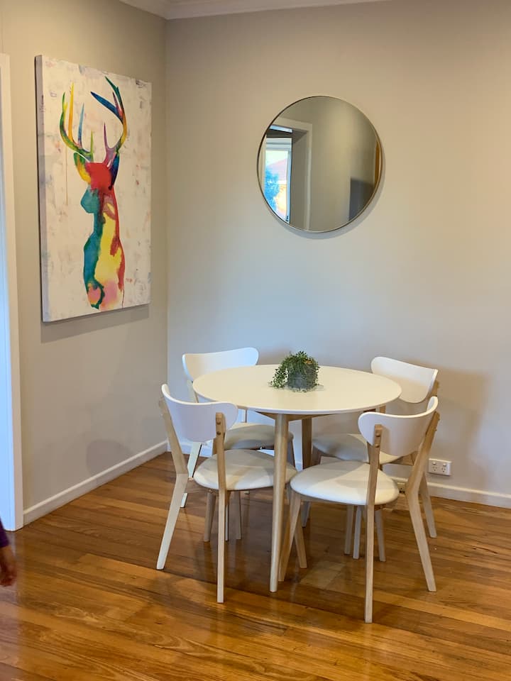 8 Best Airbnb Vacation Rentals In Essendon, Australia Updated 2024