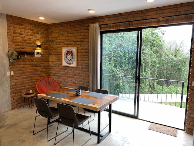 Entire home with 2 bedrooms in San Cristobal De Las Casas - Casa Baja, cabaña en el bosque con chimenea.