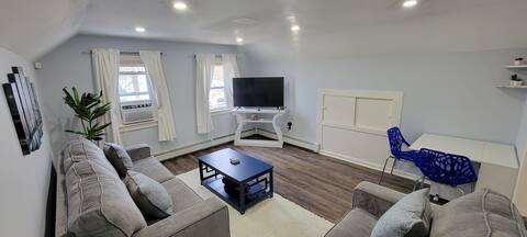 Cheerful 2-Bedroom Apartment with Smart Home Tech.