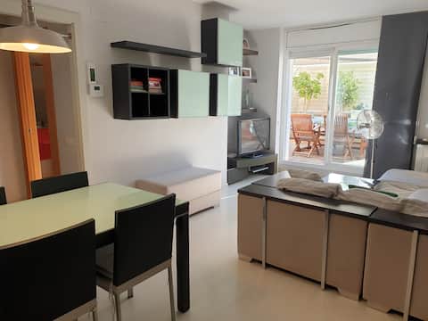 Apartment with a shared pool 2 minutes from the sea