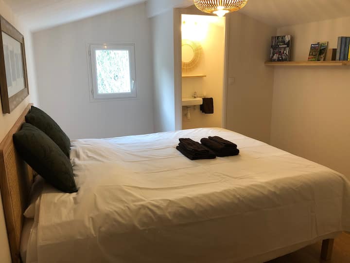 غرفة النوم 2