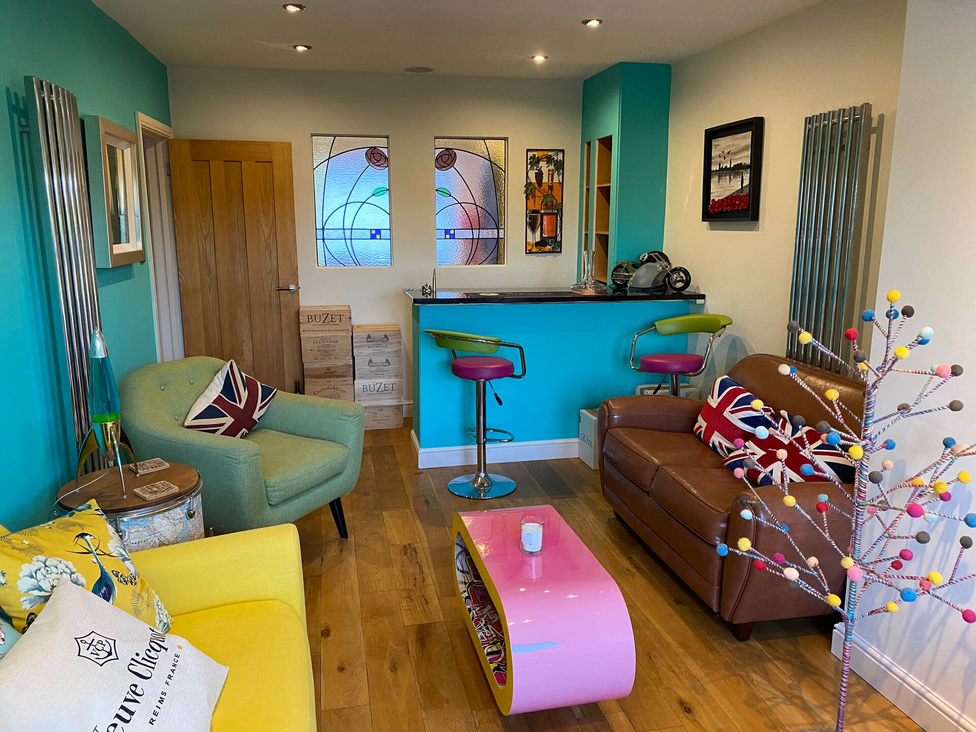 Stylish gem in Caerleon, enjoy!